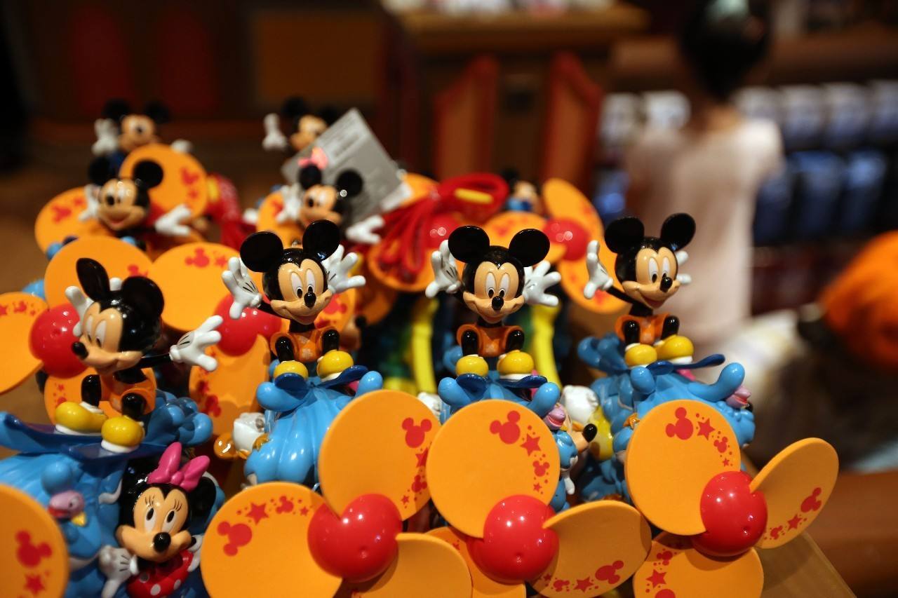迪士尼乐园衍生玩具产品